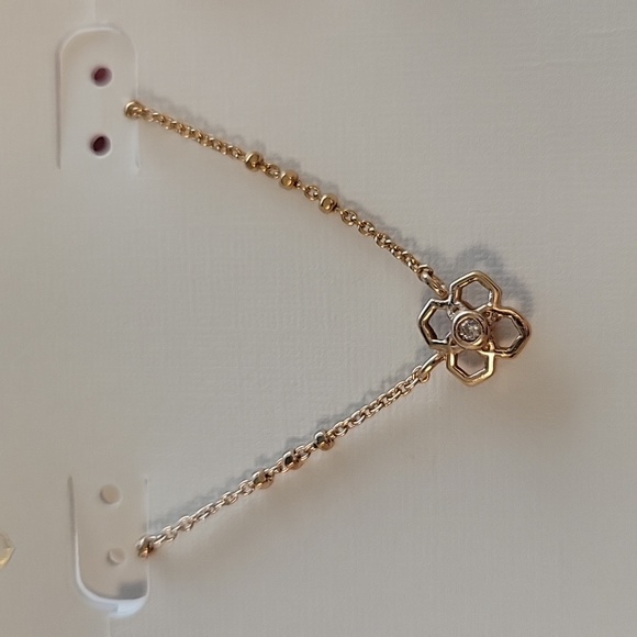 Kendra Scott Necklace - Picture 4 of 4